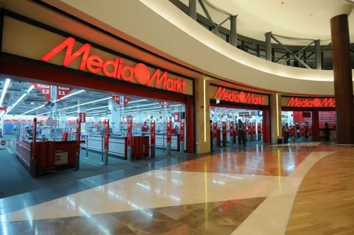 İnsanlar Nasıl Enayi Yerine Konulurun Adı "MediaMarkt"